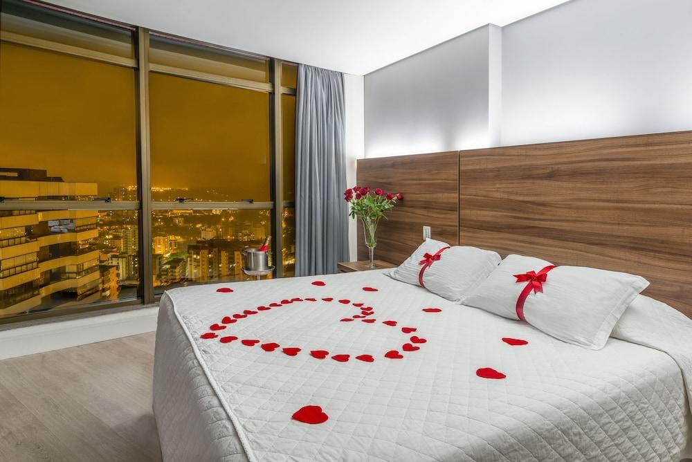 Hotel Laghetto Bento Бенту-Гонсалвис Экстерьер фото