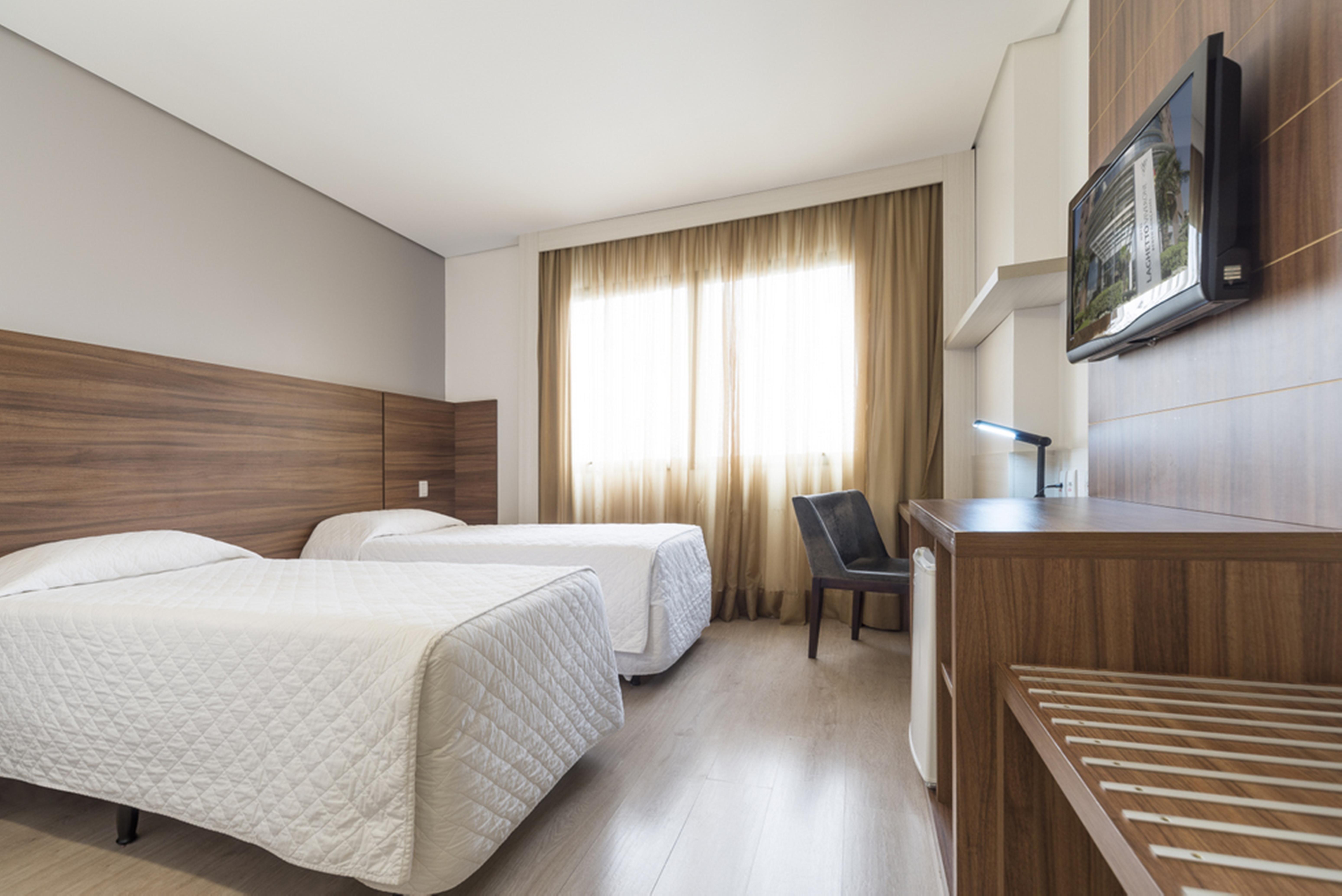 Hotel Laghetto Bento Бенту-Гонсалвис Экстерьер фото