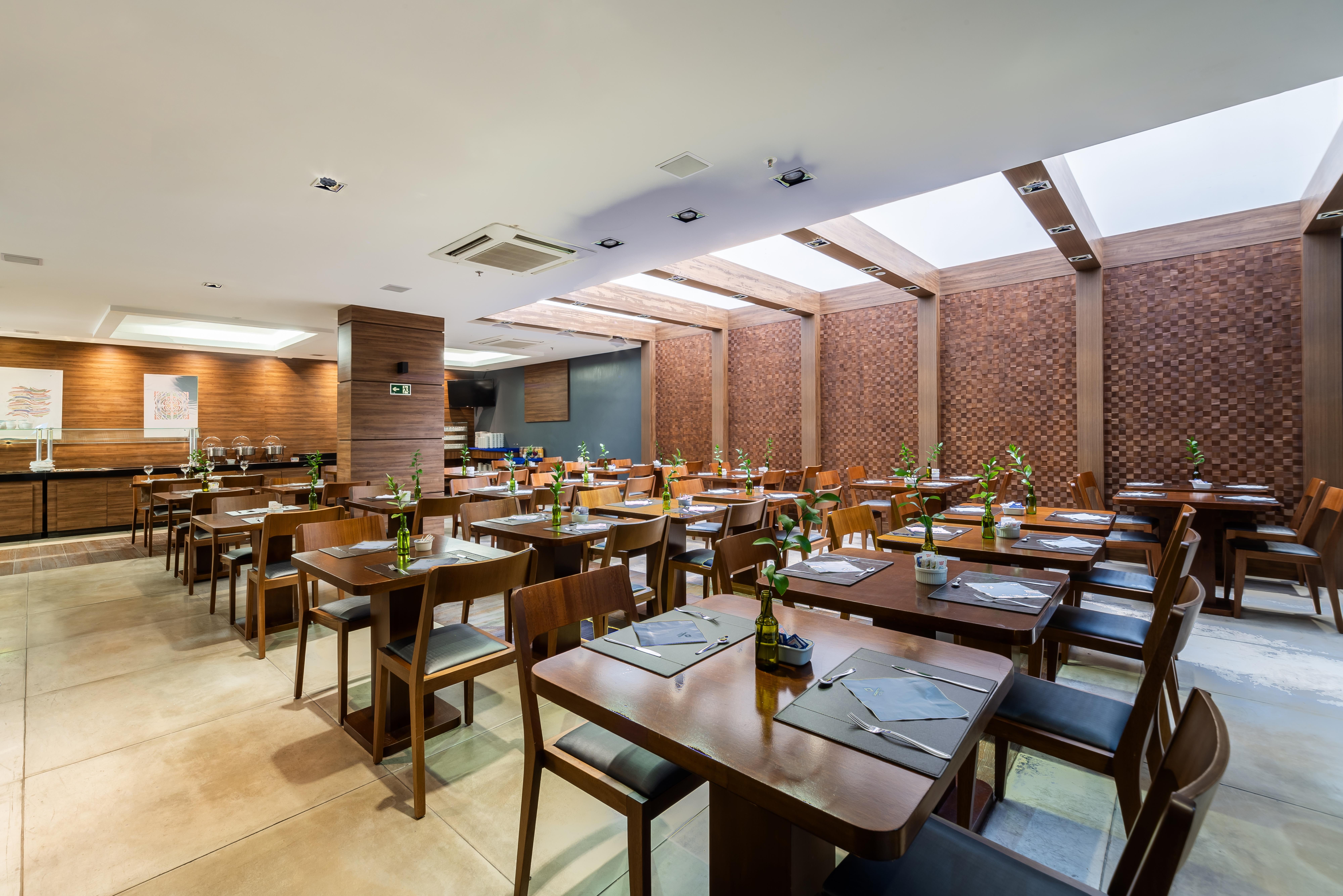 Hotel Laghetto Bento Бенту-Гонсалвис Экстерьер фото