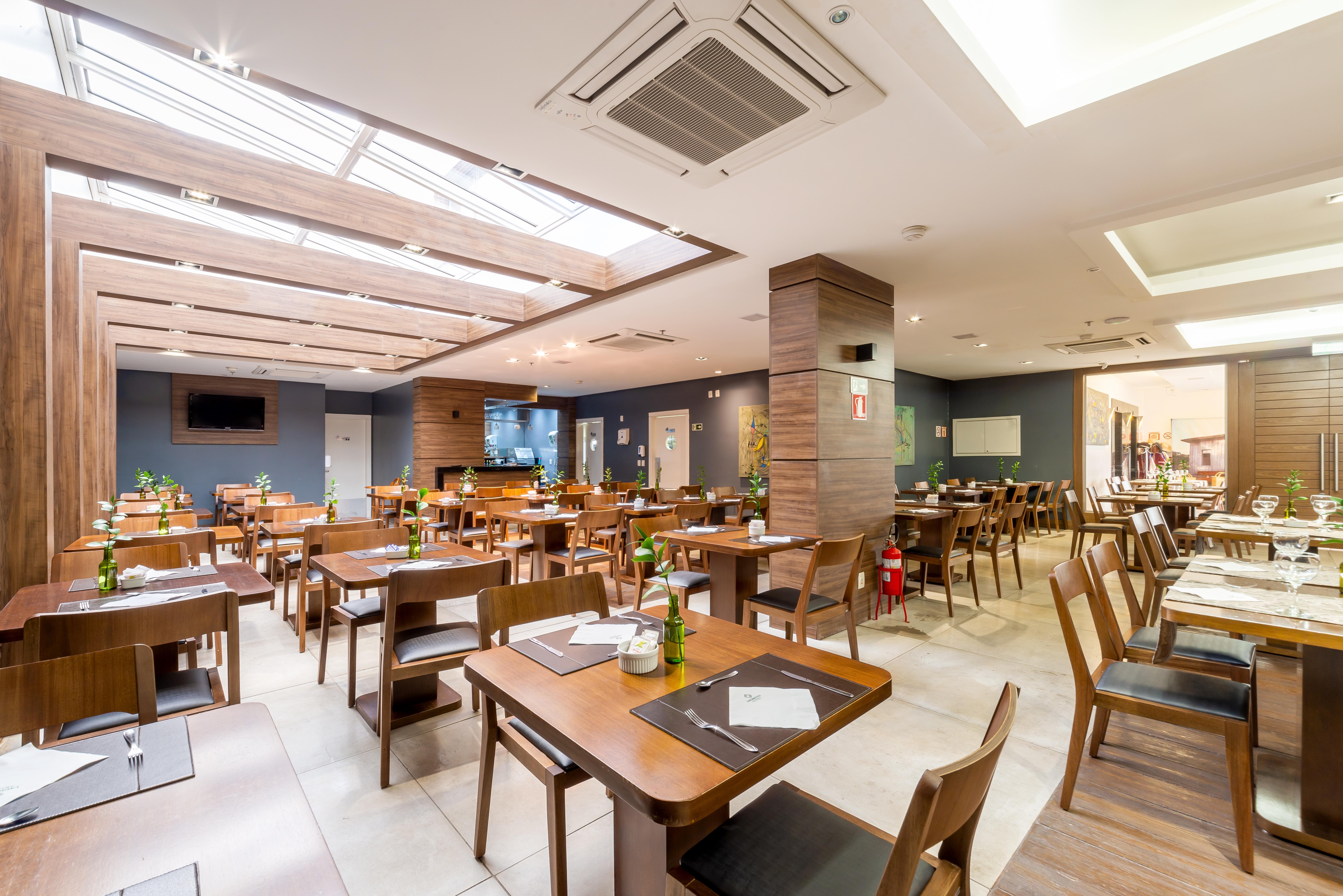Hotel Laghetto Bento Бенту-Гонсалвис Экстерьер фото