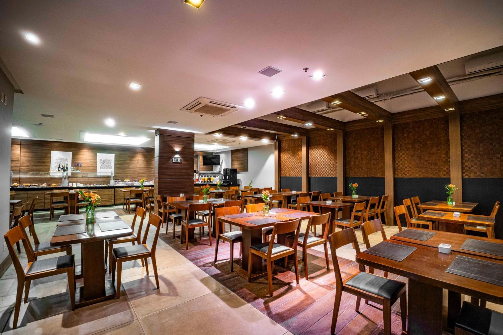 Hotel Laghetto Bento Бенту-Гонсалвис Экстерьер фото
